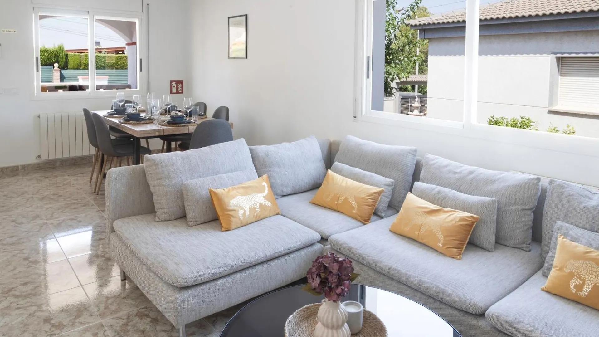 Casa Blanca Βίλα El Vendrell Σπίτι διακοπών